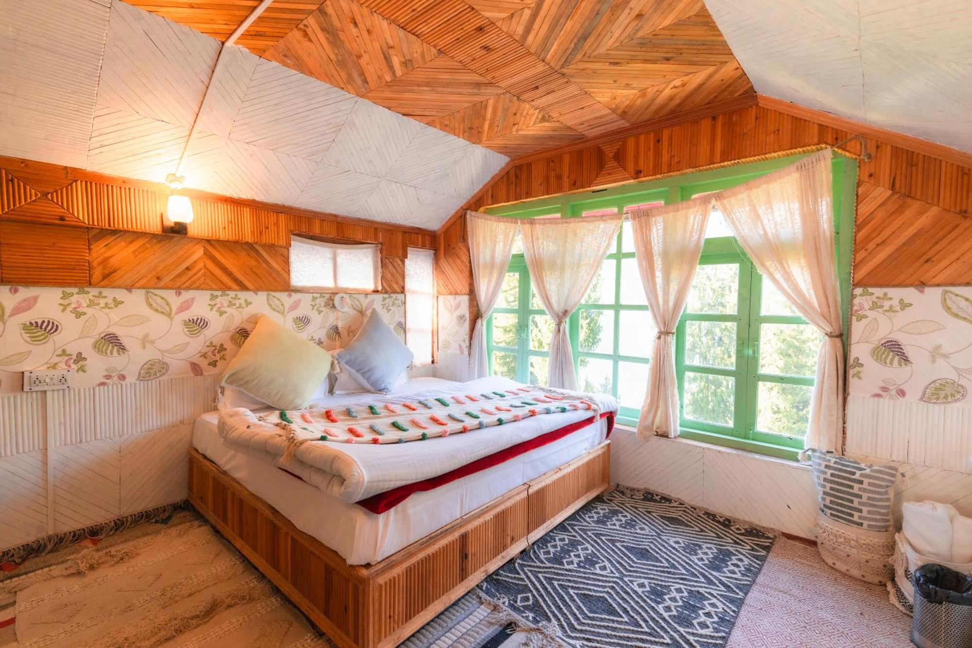 Firgun Chapter Shoja Hostel Екстериор снимка