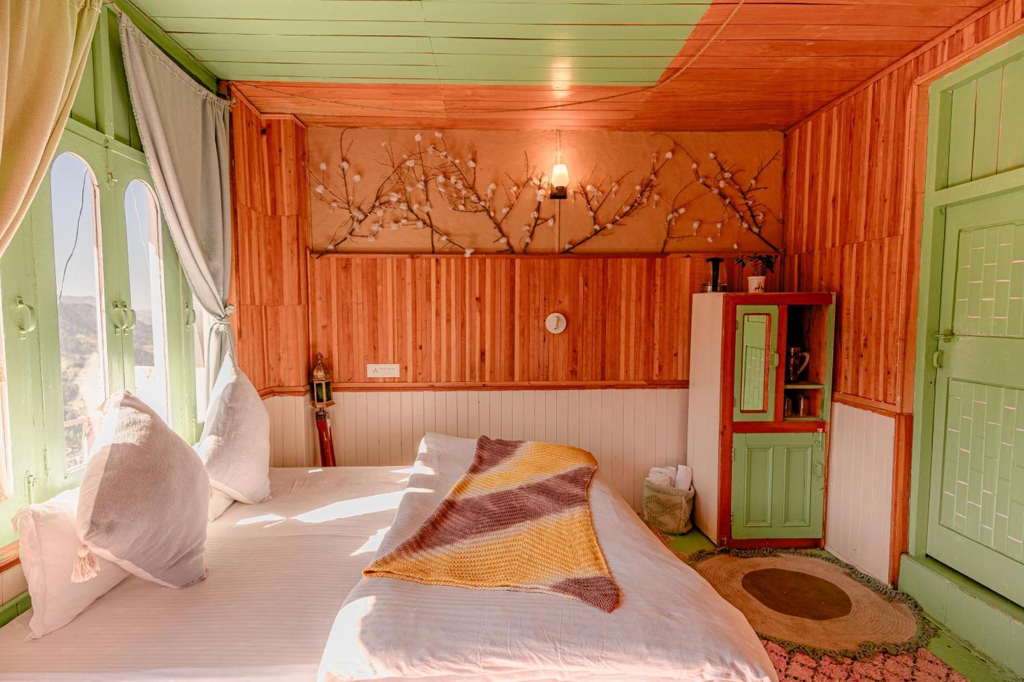 Firgun Chapter Shoja Hostel Екстериор снимка