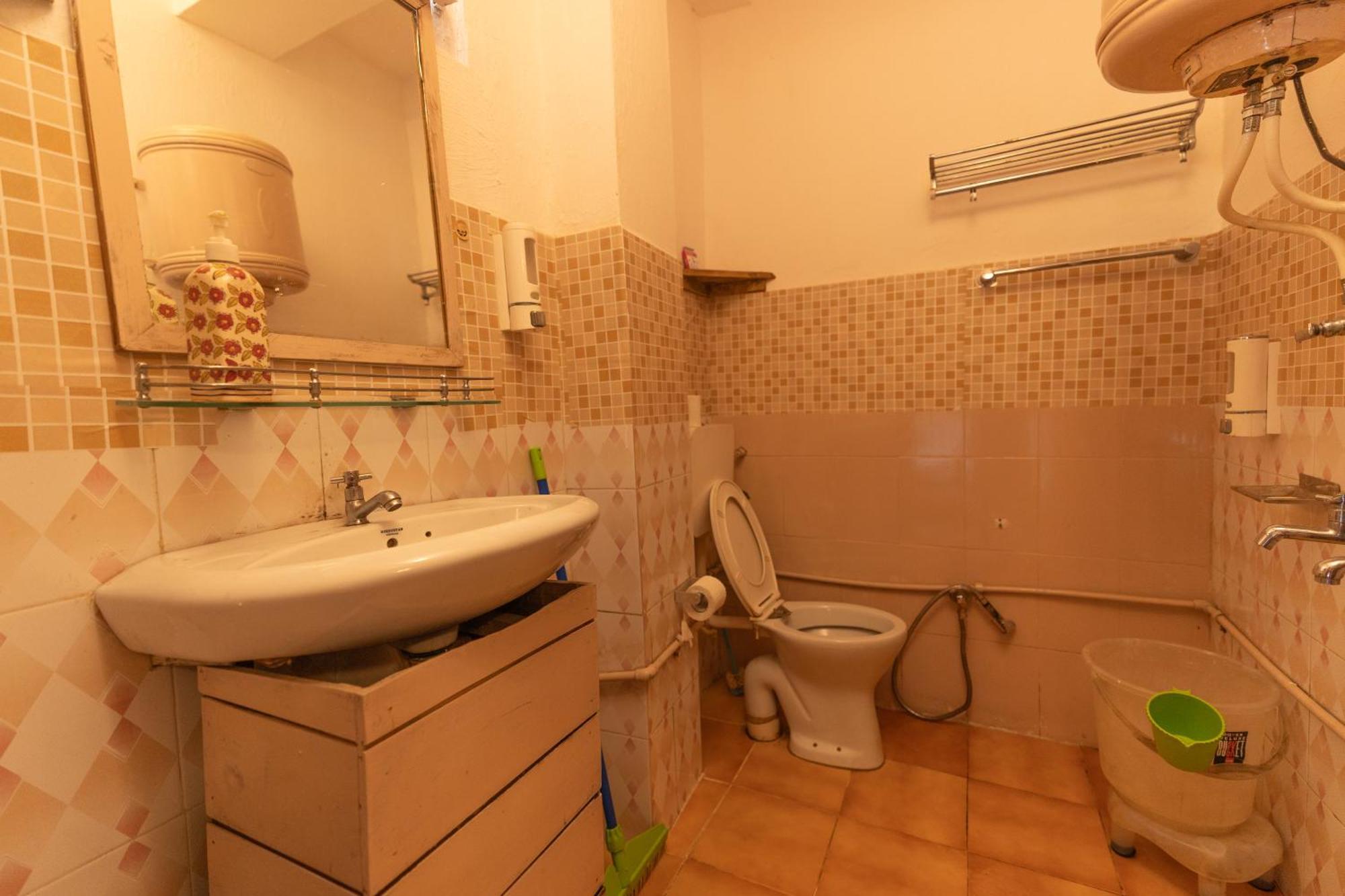 Firgun Chapter Shoja Hostel Екстериор снимка