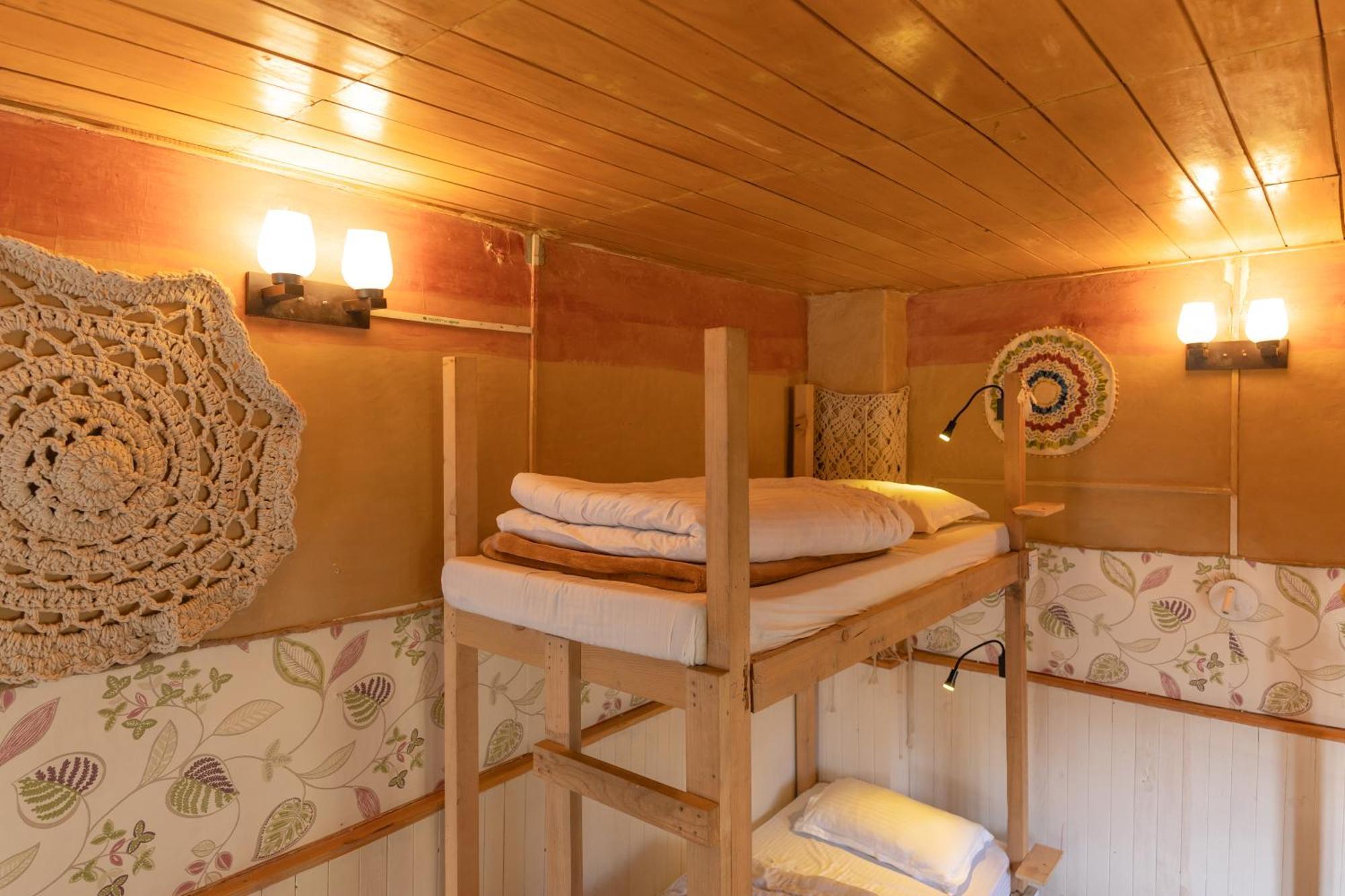 Firgun Chapter Shoja Hostel Екстериор снимка