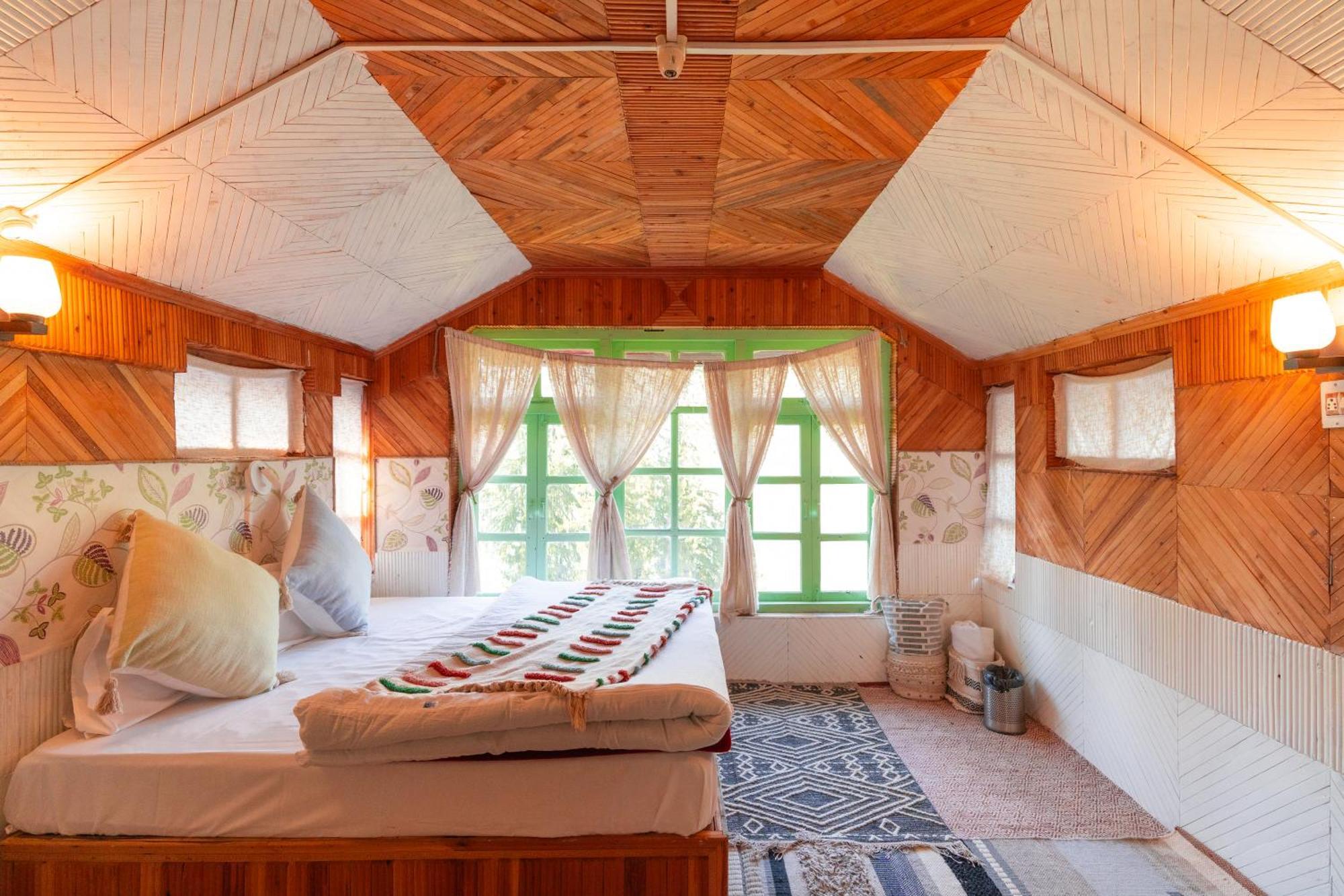 Firgun Chapter Shoja Hostel Екстериор снимка